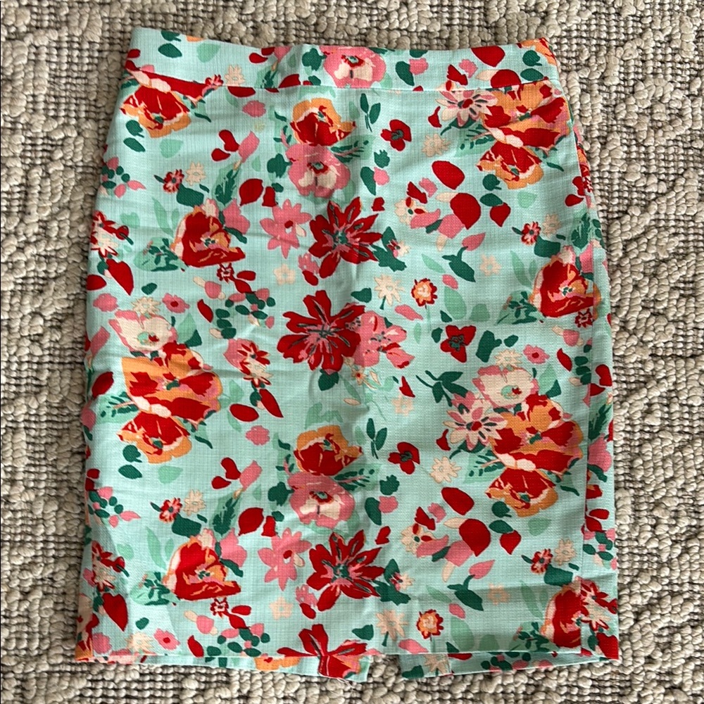 Floral Print Women's pencil Skirt - Red and Green